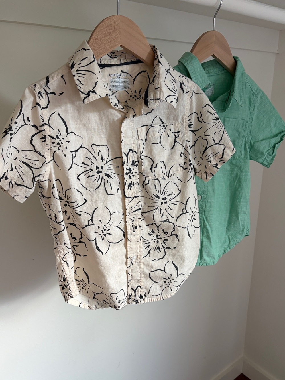 Cat + Jack | Boys | Button-up Bundle | XS (4/5)